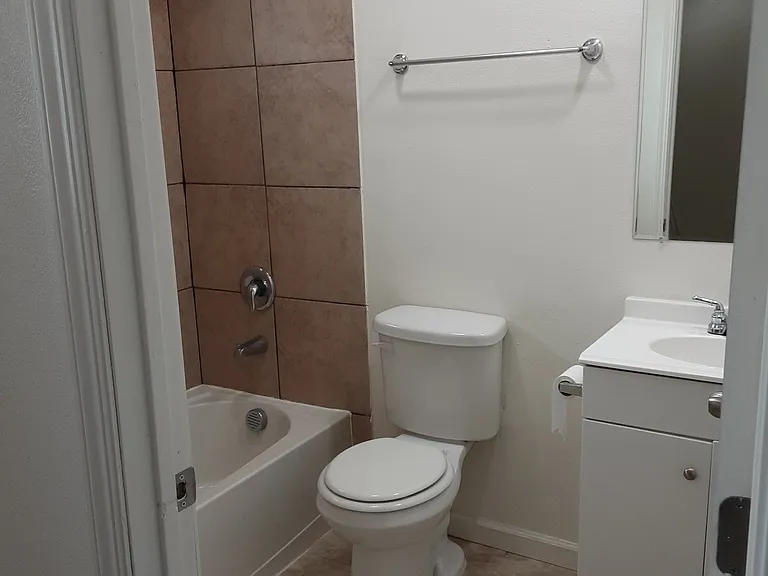 144 Brookridge Dr — Photo 7
