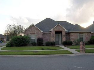 108 Kings Landing Sq, Lafayette, LA 70508