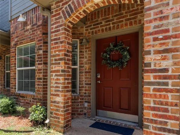 1701 S 12th St APT 3204, Waco, TX 76706