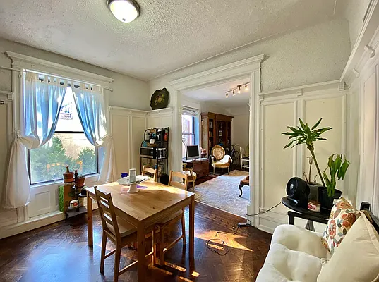 Rented by Nooklyn NYC LLC | media 1