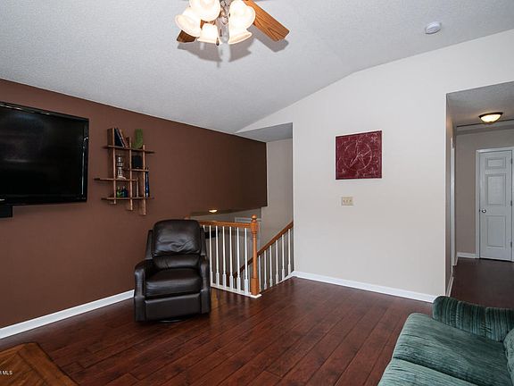 4th image of 4415 56th St NW