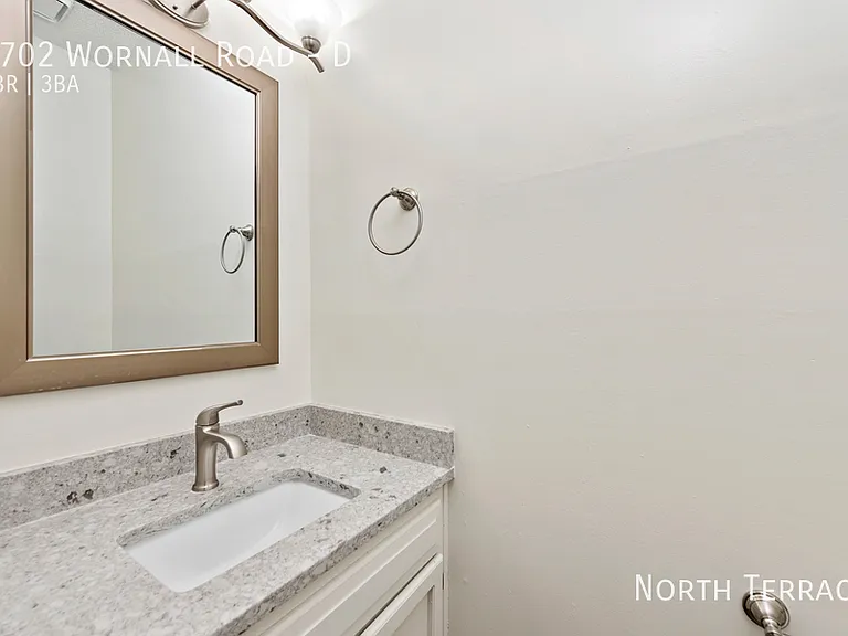 9702 Wornall Rd #D — Photo 13