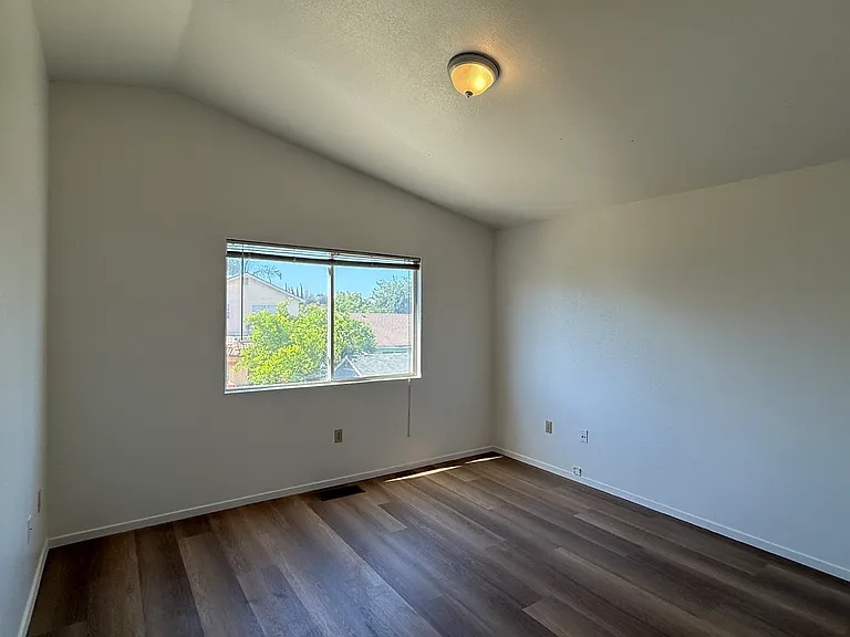 1648 Terra Vista Ln — Photo 8