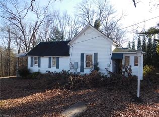 105 E Gene Hairston St, Madison, NC 27025