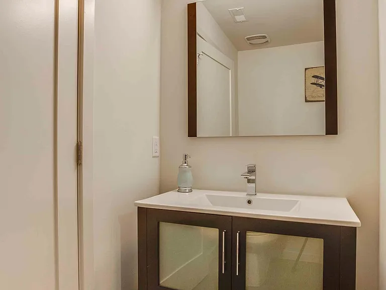 2028 Rittenhouse Sq #102 — Photo 8