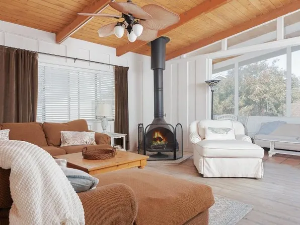 1202 Brunswick Ln, Ventura, CA 93001