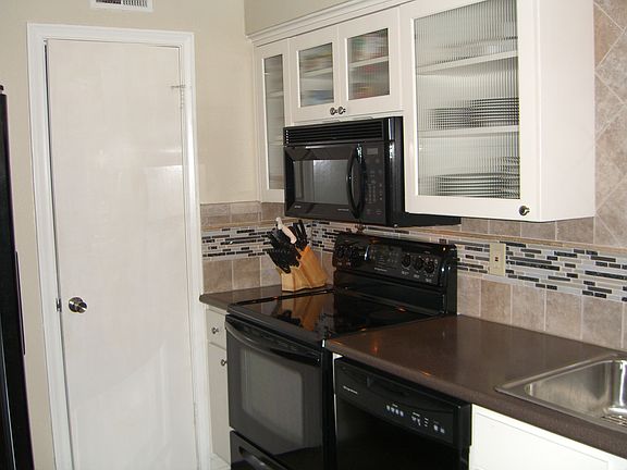 4th image of 6361 Del Monte Dr #67