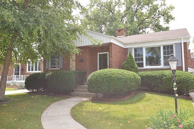 1st image of 9851 Drury Ln