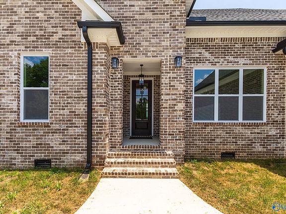 3rd image of 305 Golden Harvest Dr