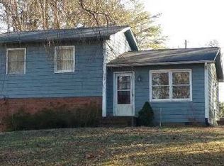 1229 Martin Luther King Jr Rd, Walnut Cove, NC 27052