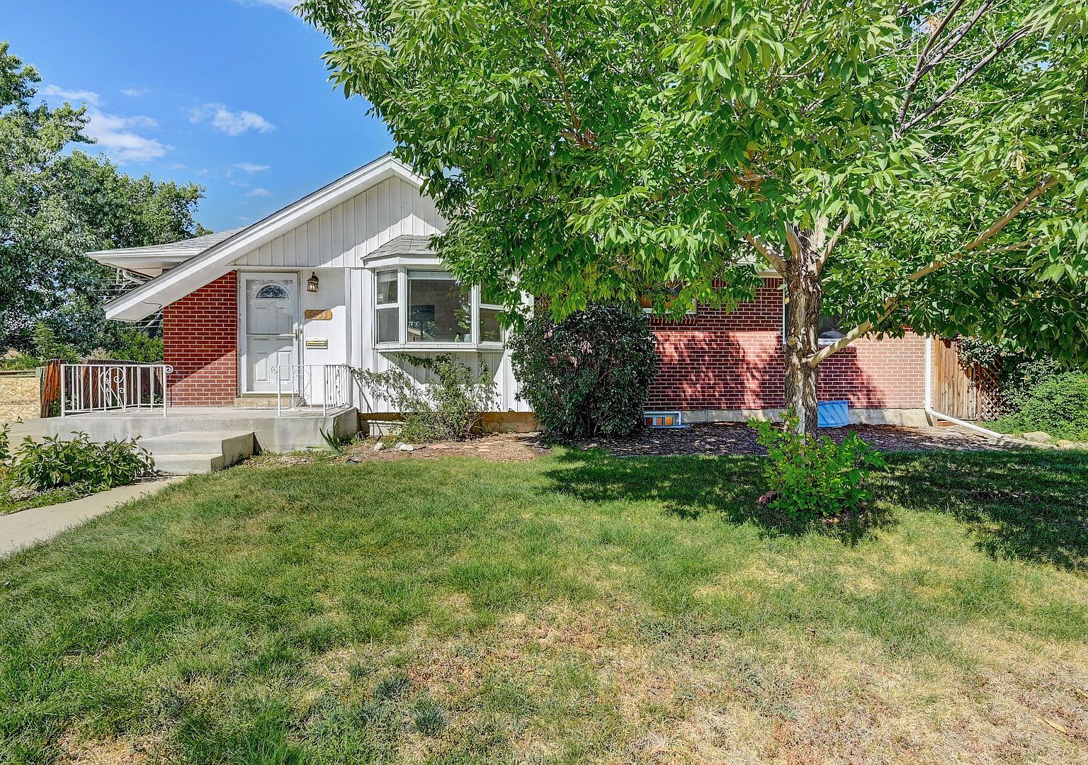 2435 E Maplewood Ave, Centennial, CO 80121 | Zillow