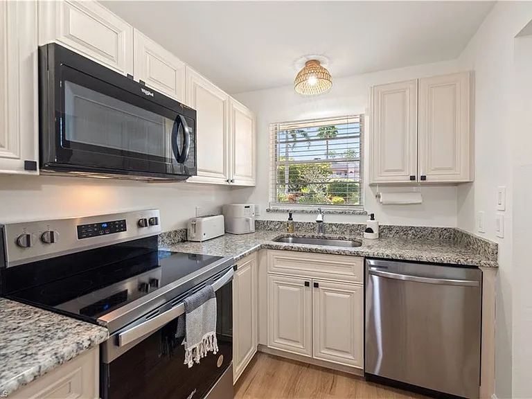 501 Forest Lakes Blvd #111 — Photo 12