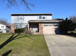 610 Concord Ct, Algonquin, IL 60102