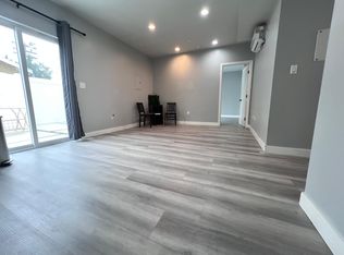 11348 Hatteras St #Z1, North Hollywood, CA 91601