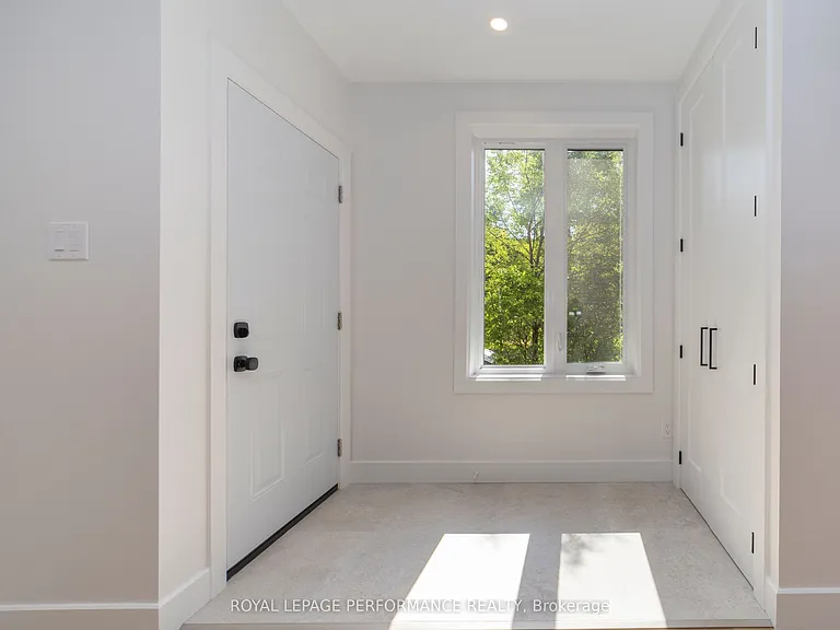 19 Monk St #1 — Photo 3