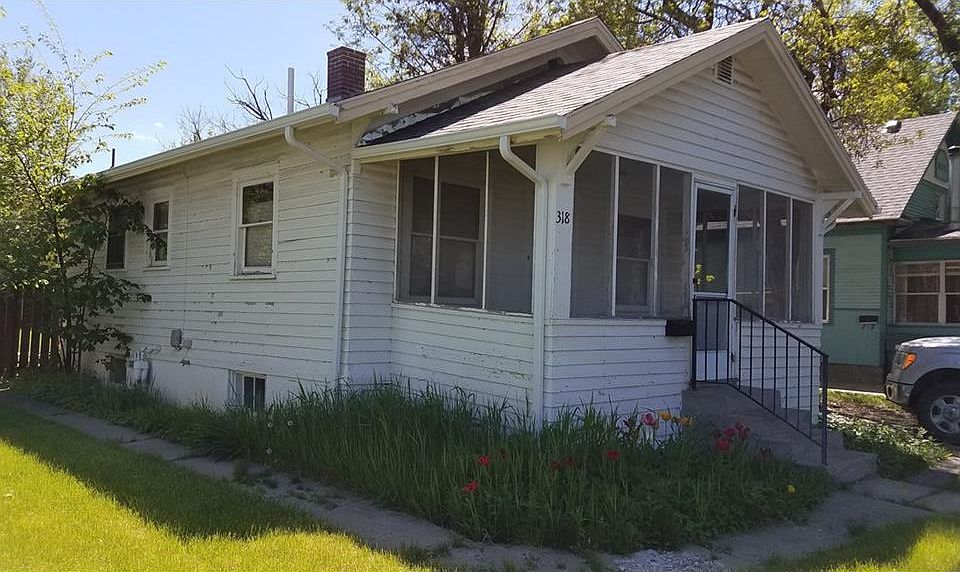 2nd image of 318 Custer Ave