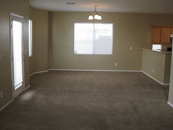 4th image of 8953 Grand Emerald Ct