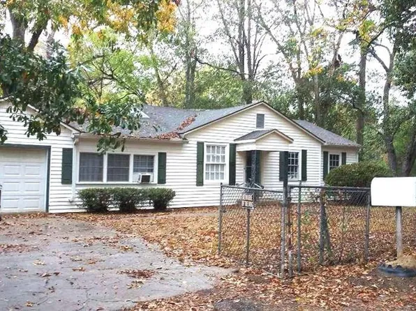 100 Beau Pre Rd, Natchez, MS 39120