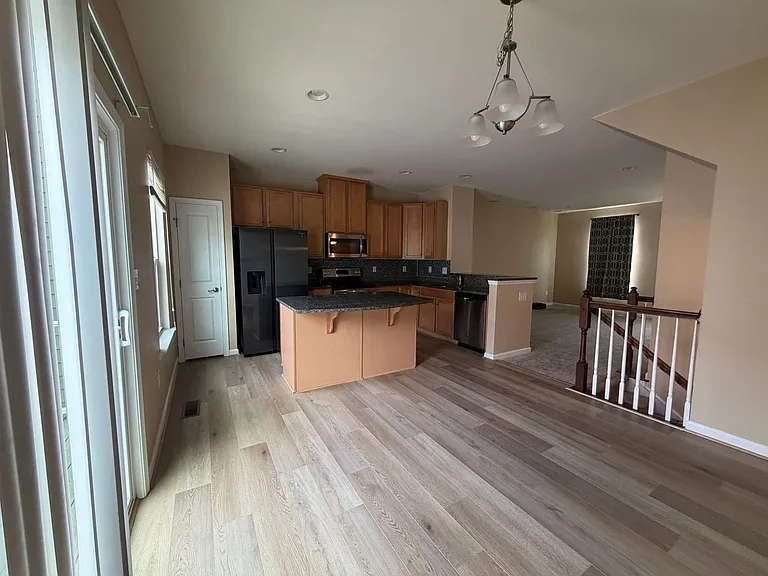 4376 Pickney Ln — Photo 7