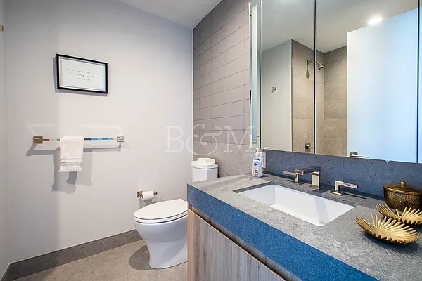 Rented by Brick&Mortar | media 52