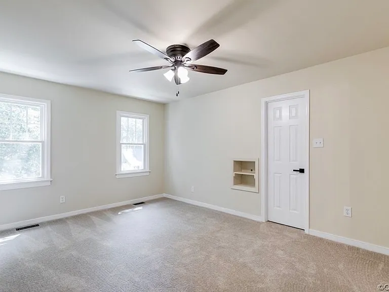2110 Deer Meadow Ln — Photo 15