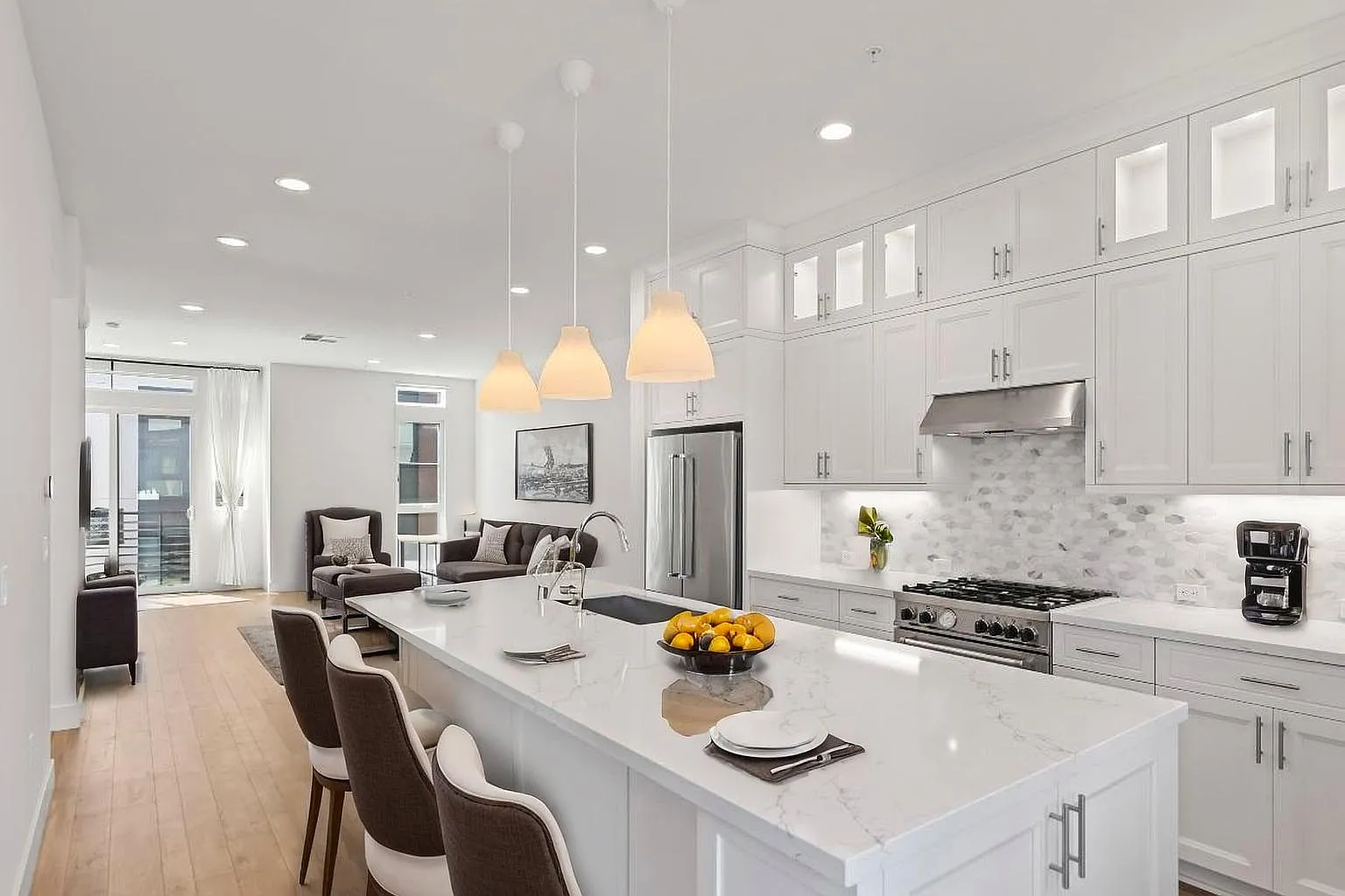 3 bed, 3.5 bath, 2276 sqft, $5,988 — Photo 1