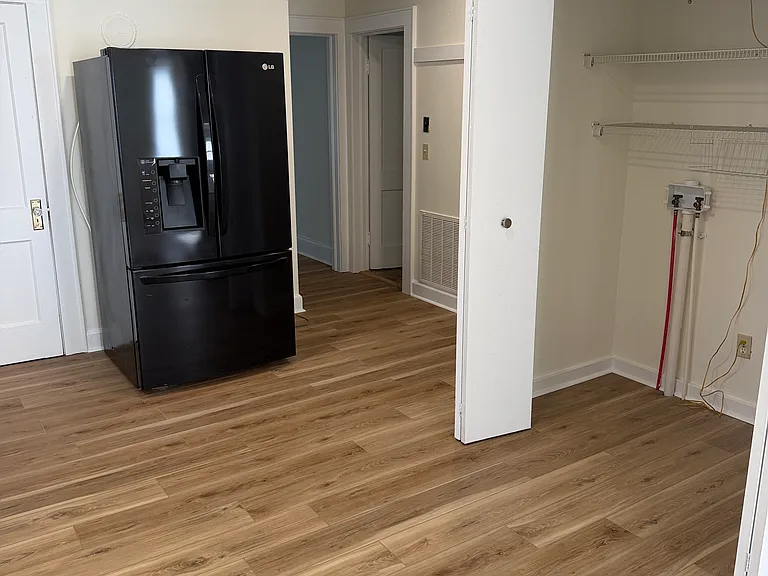 823 Bristol Dr — Photo 5