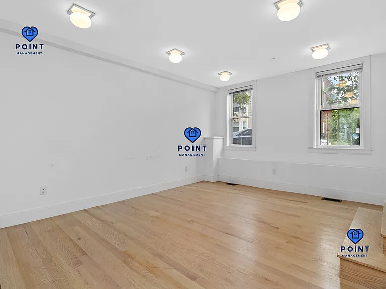 86 Chelsea St — Photo 6
