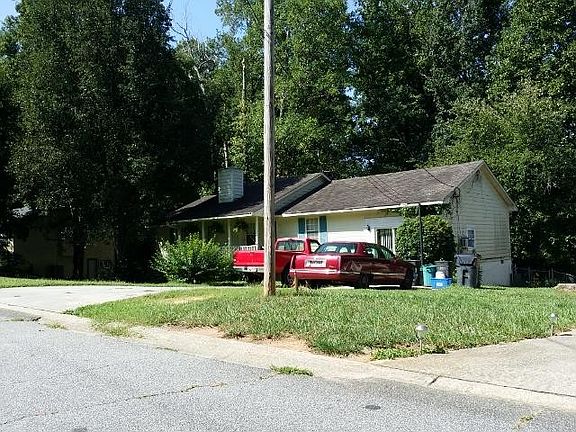 2nd image of 4197 Summer Wood Dr