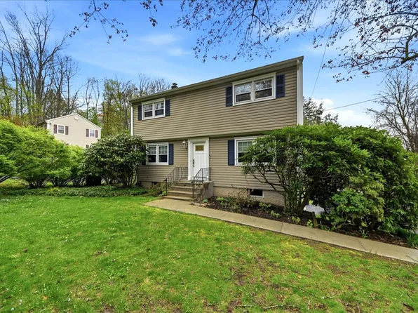 398 Cherry St, Bedford Hills, NY 10507