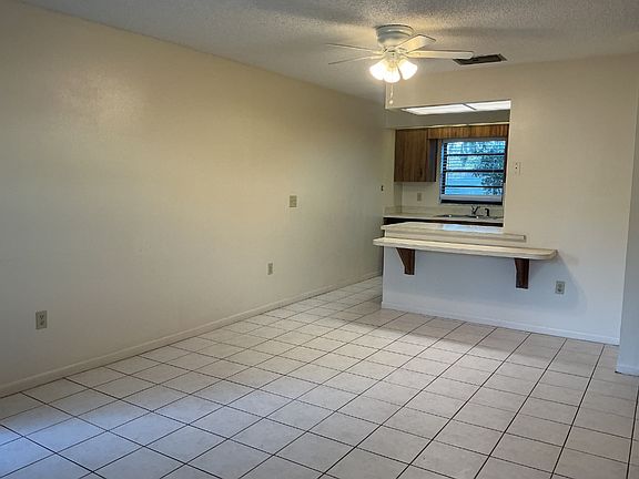 4th image of 1112 South Blvd #A