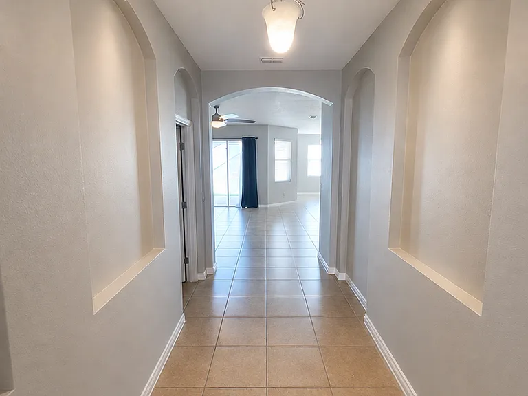 309 Vizcay Way — Photo 2