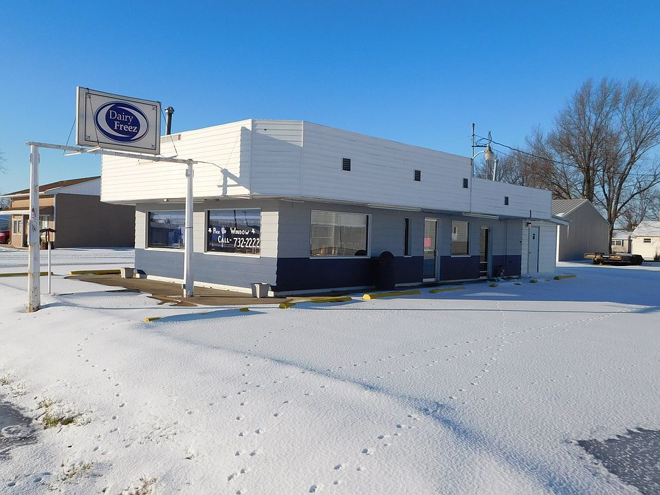 1st image of 605  W.  5 Th St.