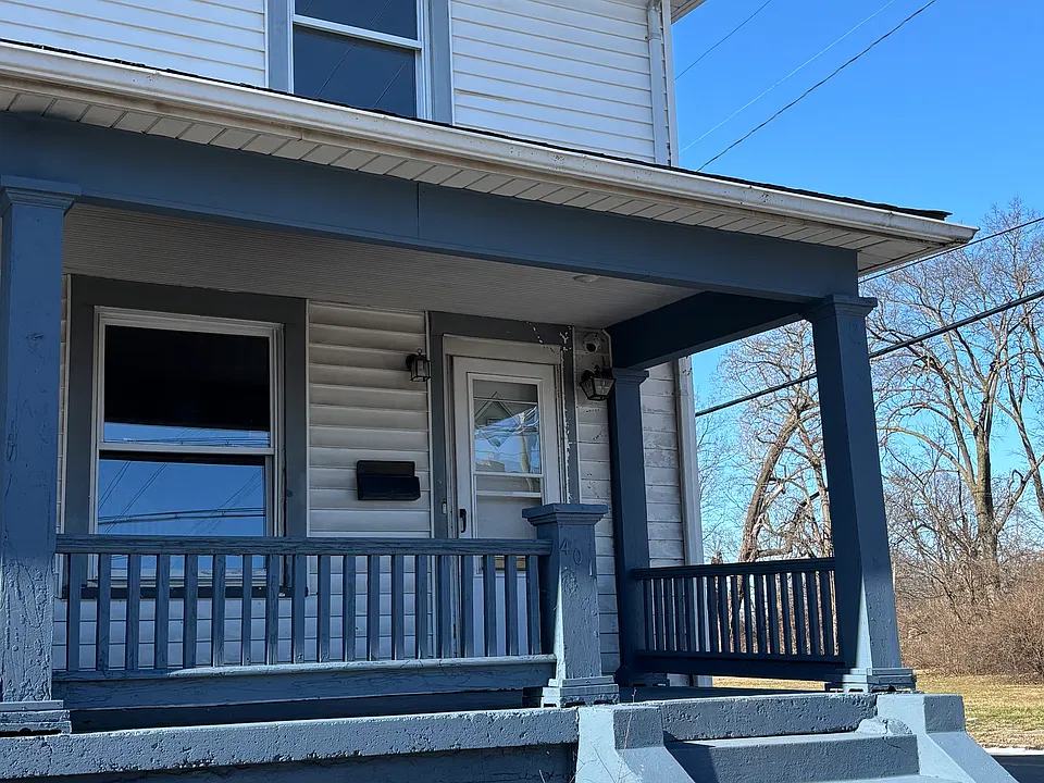 403 S Euclid Ave