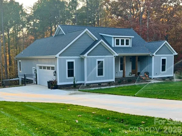 129 Water Oak Way, Mount Gilead, NC 27306