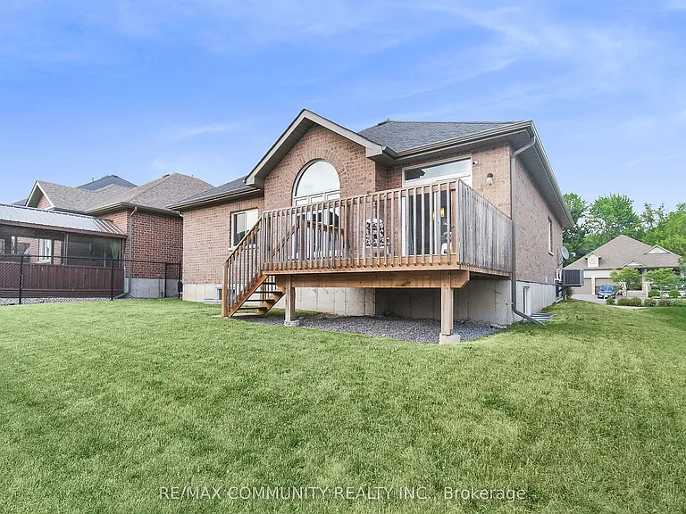11 Stonecrest Blvd — Photo 23