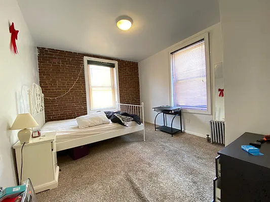 Rented by Oxford Property Group | media 24