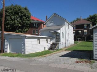 909 School Ave, Northern Cambria, PA 15714