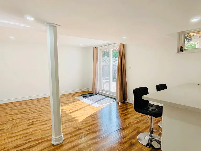 18 Rollingwood Dr #BASEMENT — Photo 4