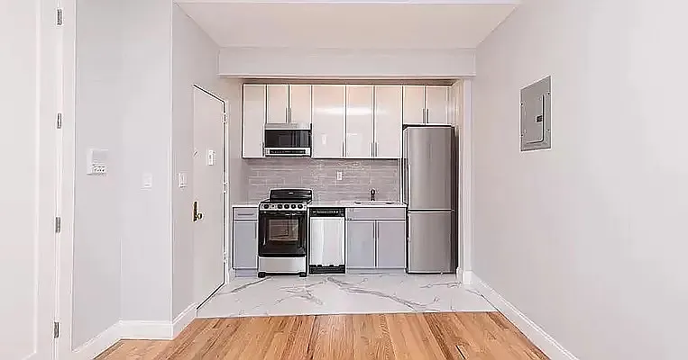 Rented by REAL New York | media 6