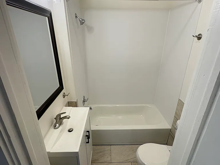 409 Lilly Ave — Photo 2