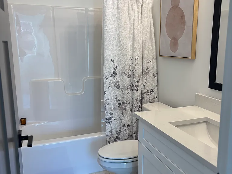 108 Glendale Ave — Photo 9