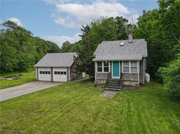 579 Tremont St, Rehoboth, MA 02769