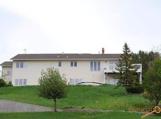 3931 Ridgemoor Dr, Rapid City, SD 57702