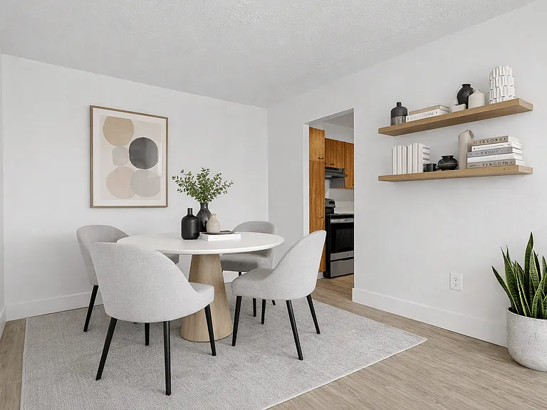 Carlyle Tower Apartments - Southfield, MI — Photo 13