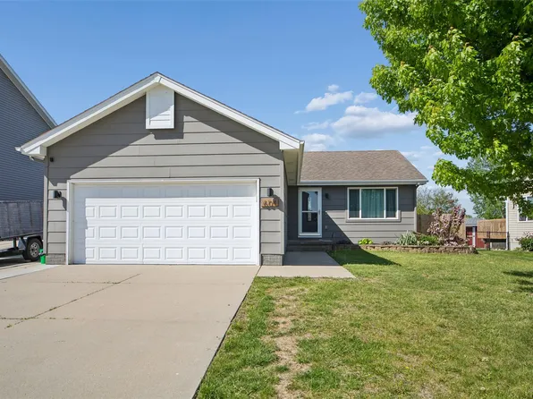 604 Filmore Ave SE, Bondurant, IA 50035