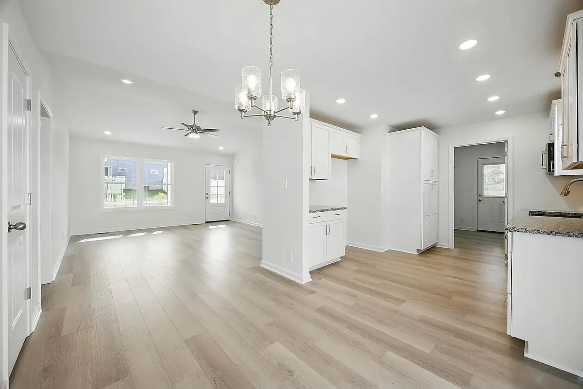 Building Photo - 499 Mattingly Dr #53