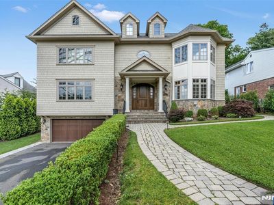 591 Warwick Ave, Teaneck, NJ, 07666