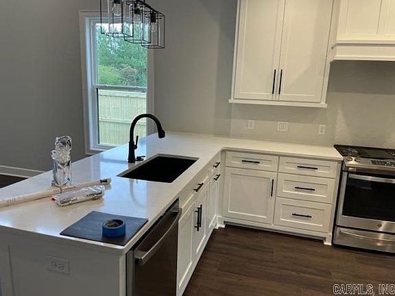 5th image of 142 Woodlands Park Dr