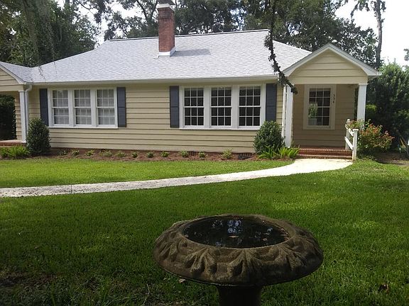 2nd image of 554 Fairway Dr